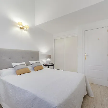 Apartment With Private Patio Costa Adeje (Tenerife)